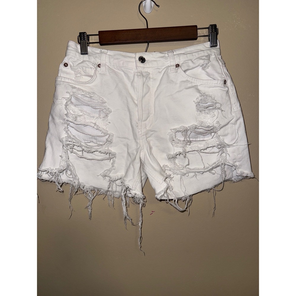Free People We The Free Makai White Distressed Cut Off Denim Shorts Size 27
